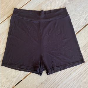 High waist booty shorts